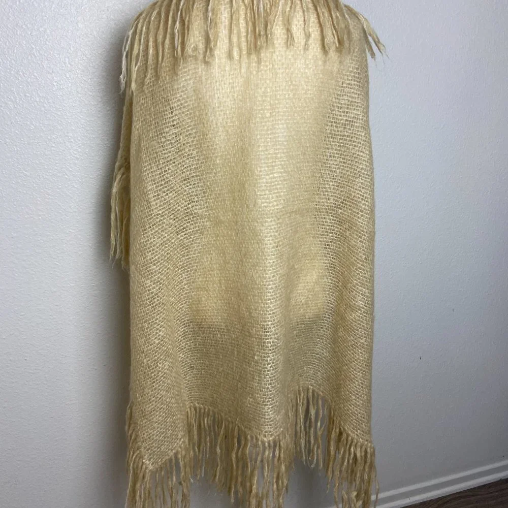 Vintage Wool Shawl Scarf  Fringe  47
